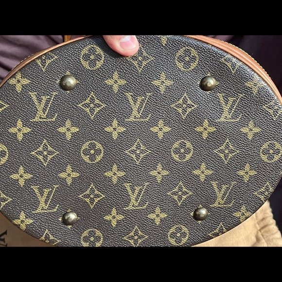 LV bucket bag 100% original - Picture 10 of 16